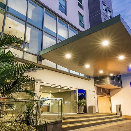 City Express Plus By Marriott Cali Colombia Exterior photo