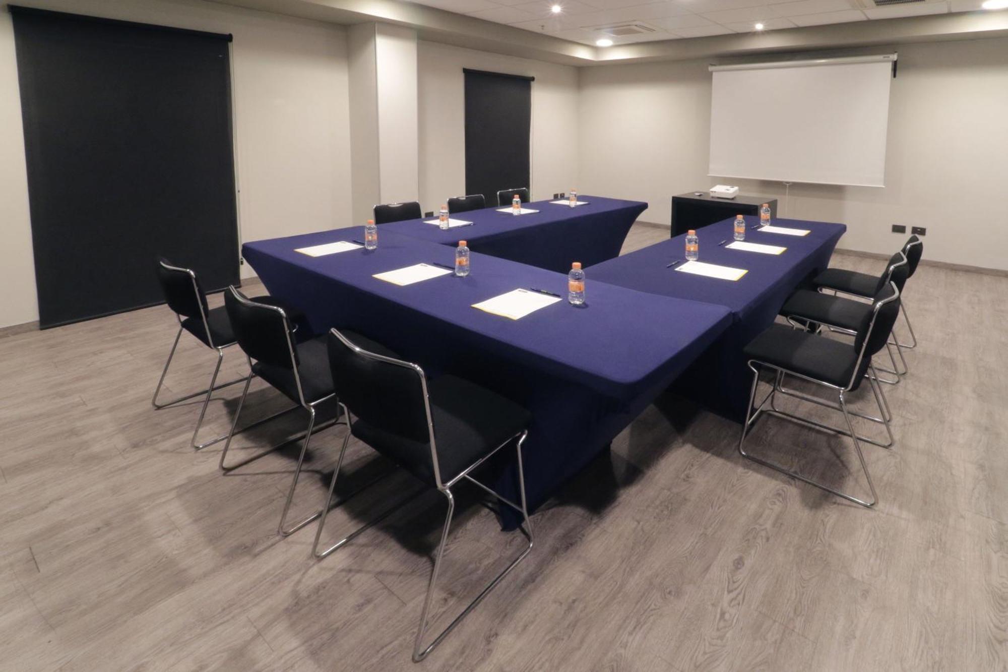 City Express Plus By Marriott Cali Colombia Exterior photo